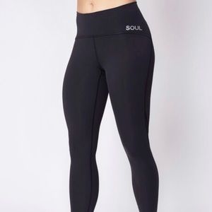 Lululemon Train Times 25’’